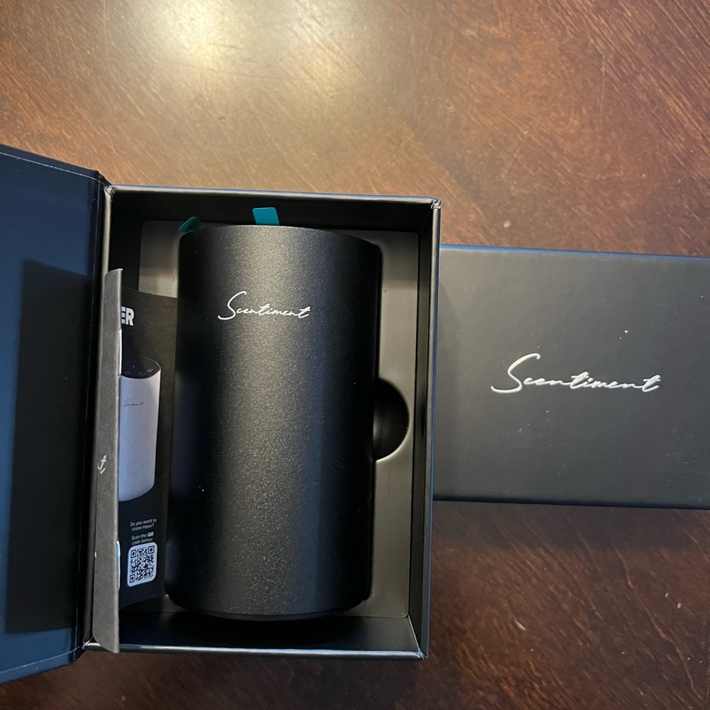 NWT // Scentiment Black Diffuser with Fragrance Oils - Picture 2 of 6